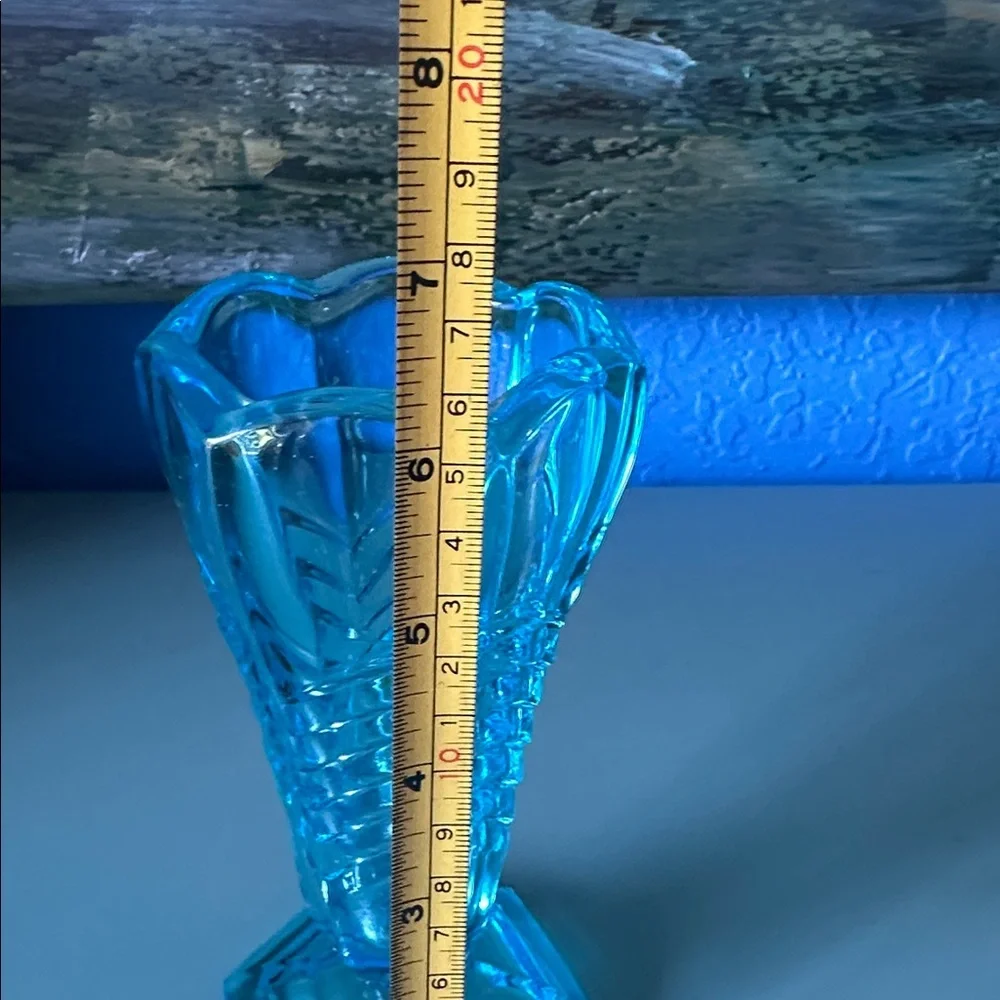 Vintage Beautiful Depression Blue Glass Vase
